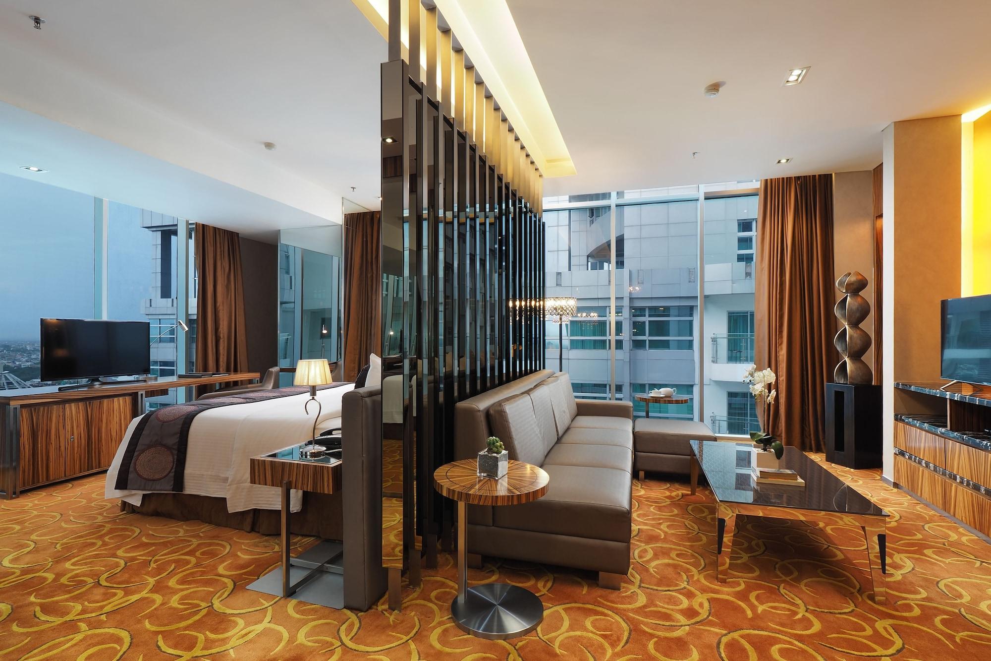 Cambridge Hotel Medan Extérieur photo