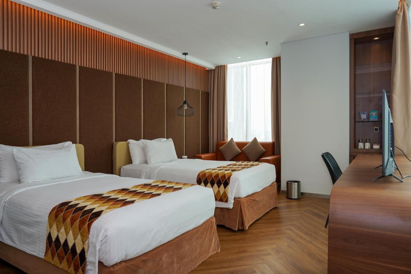 Cambridge Hotel Medan Extérieur photo