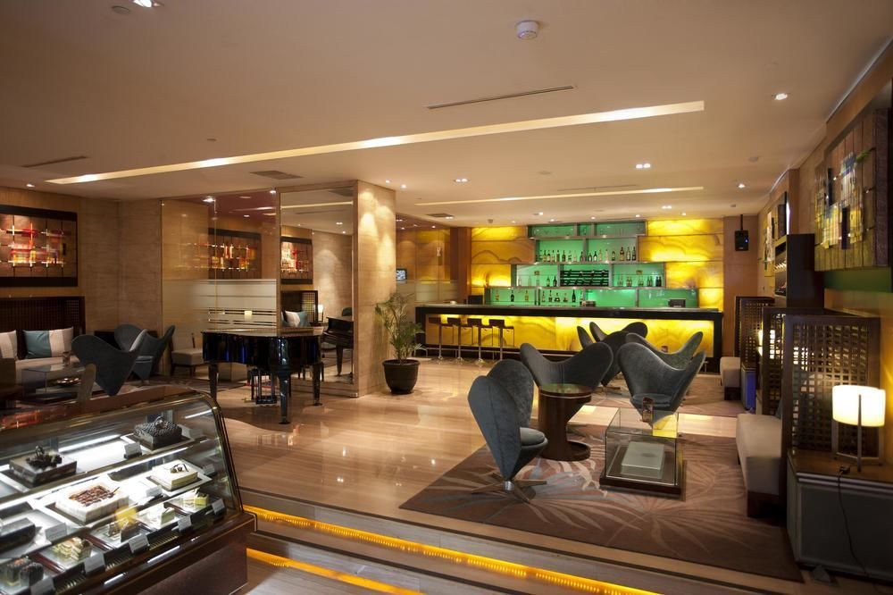 Cambridge Hotel Medan Extérieur photo